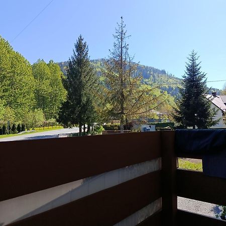 Beskidzka Guest House Щирк Экстерьер фото