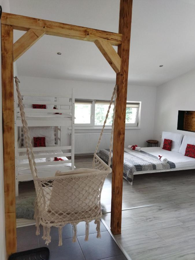 Beskidzka Guest House Щирк Экстерьер фото