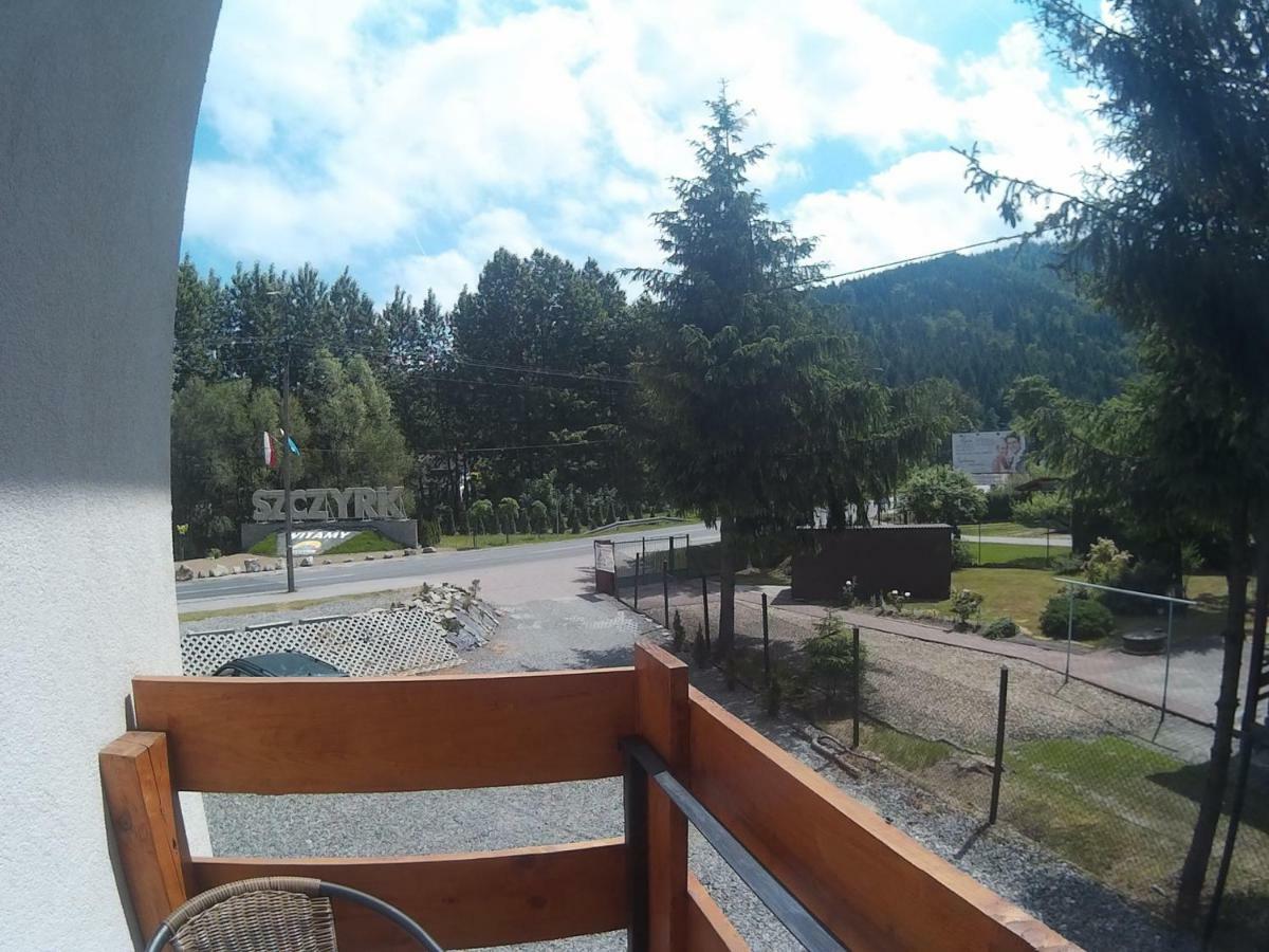 Beskidzka Guest House Щирк Экстерьер фото